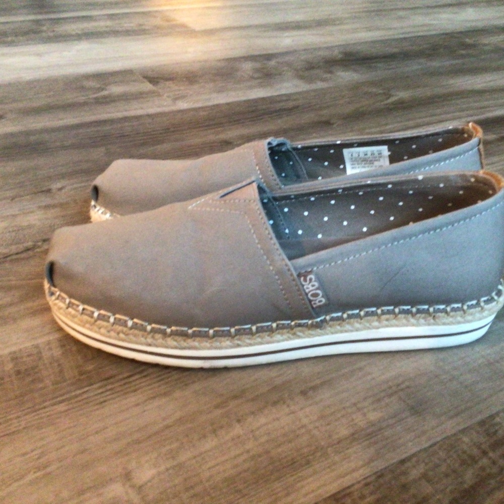 Bobs from Skechers Memory Foam Slip On Shoes Women’s Size 6